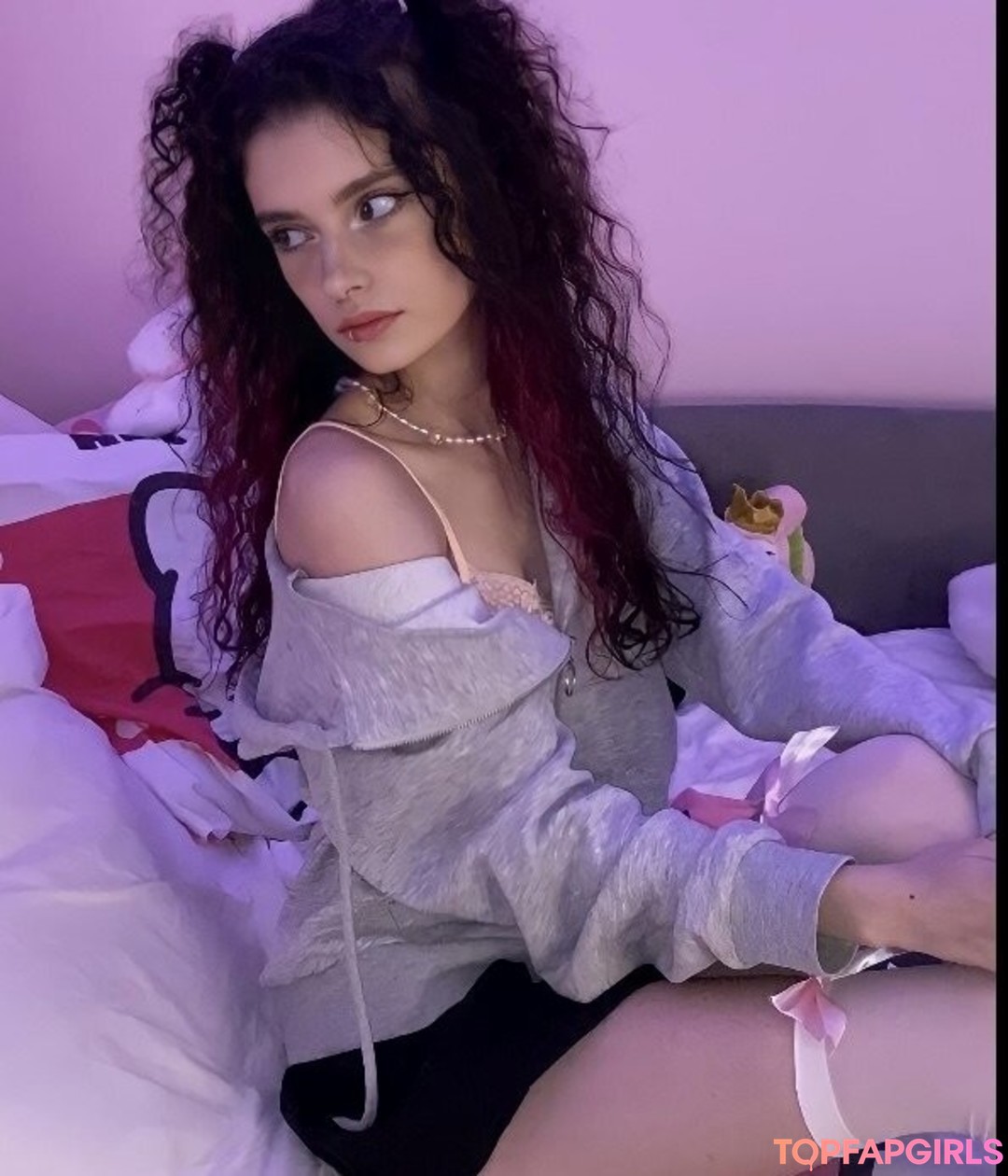 Naakte gelekte OnlyFans-foto van Nestix #28 Naakte gelekte OnlyFans-foto van Nestix #28