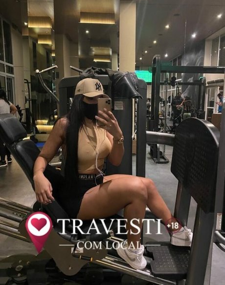 Naakte gelekte OnlyFans-foto van Thalita Araujo
