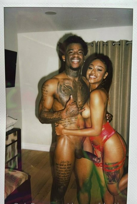 Naakte gelekte OnlyFans-foto van Dreamofdestinym