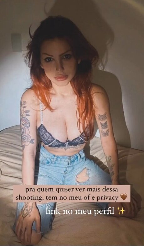 Naakte gelekte OnlyFans-foto van Lindsay Woods