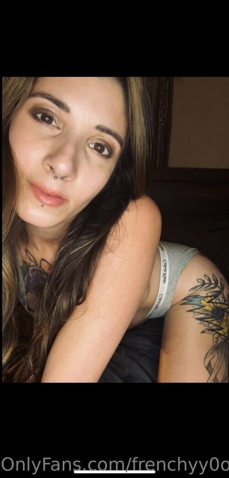 Naakte gelekte OnlyFans-foto van Frenchyy