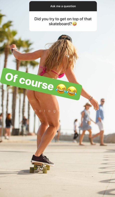 Naakte gelekte OnlyFans-foto van Regina Hunt