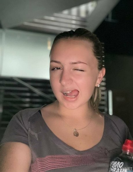 Anna_bellla