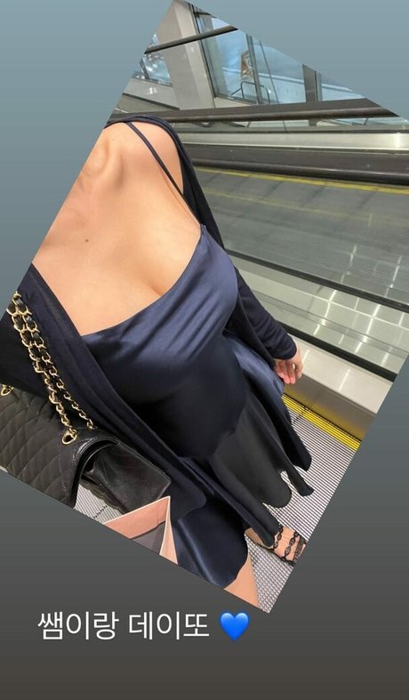 Naakte gelekte OnlyFans-foto van Ohttomom