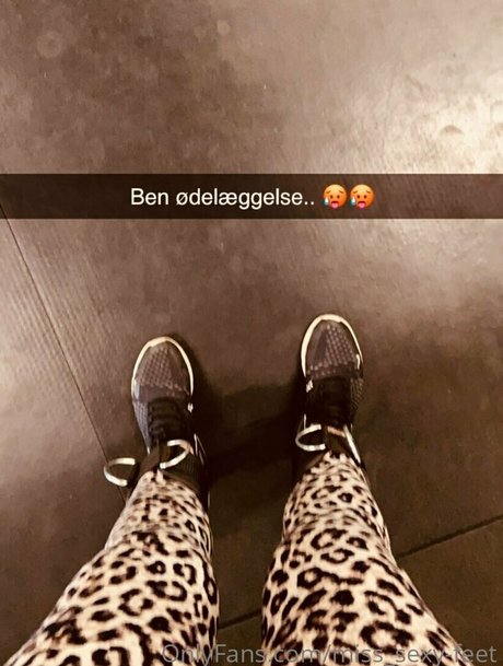 Naakte gelekte OnlyFans-foto van Misssexyfeet