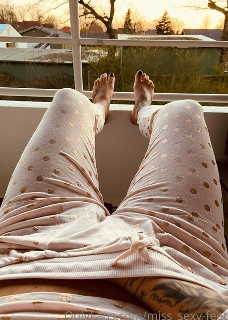 Naakte gelekte OnlyFans-foto van Misssexyfeet