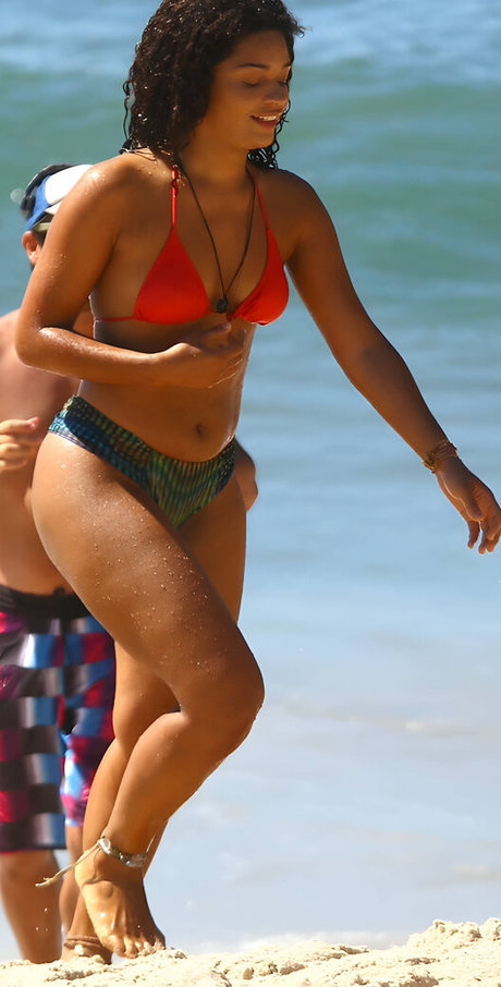 Naakte gelekte OnlyFans-foto van Juliana Alves