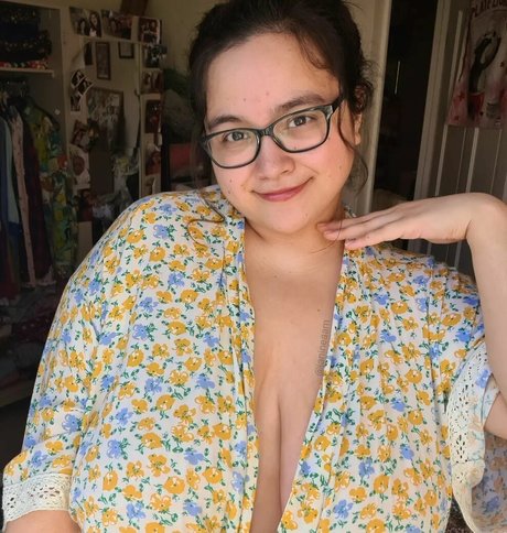 Naakte gelekte OnlyFans-foto van Janineaam