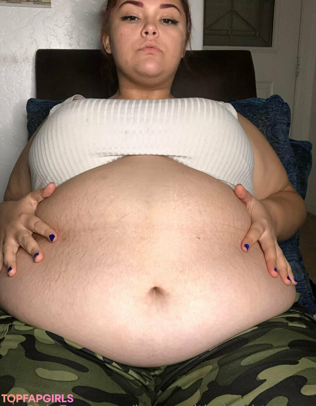 Naakte gelekte OnlyFans-foto van Honeywithuhtummy #69 Naakte gelekte OnlyFans-foto van Honeywithuhtummy #69