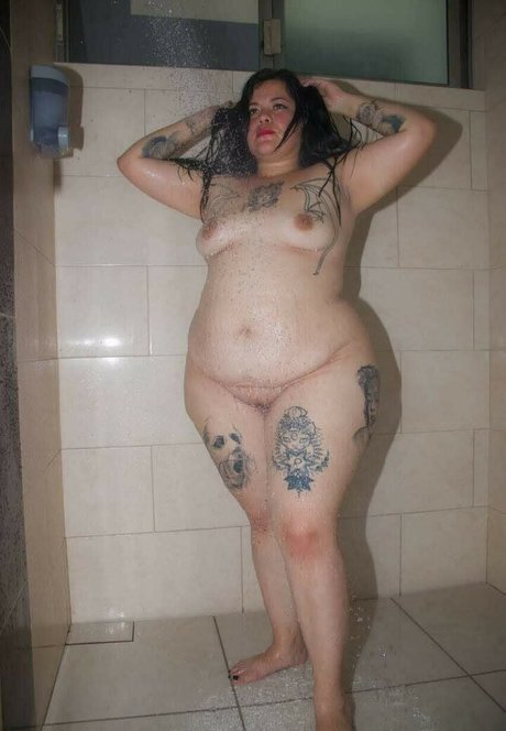 Naakte gelekte OnlyFans-foto van Andybbw