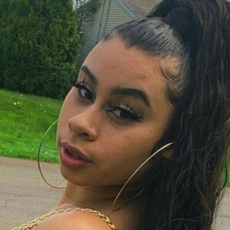 Naakte gelekte OnlyFans-foto van Bbygshai