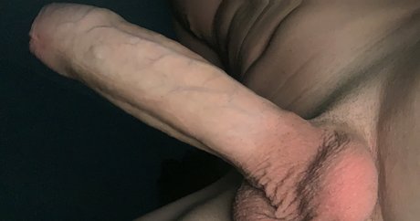 Naakte gelekte OnlyFans-foto van Mickfitness