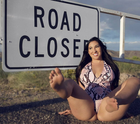 Naakte gelekte OnlyFans-foto van Bellabottoms69