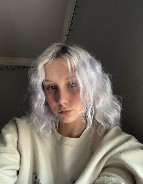 Naakte gelekte OnlyFans-foto van Goddesslunat