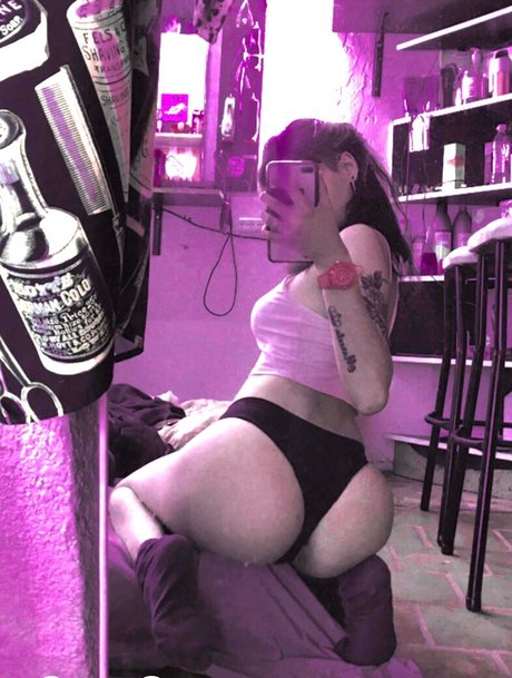 Naakte gelekte OnlyFans-foto van Mileey Vigo