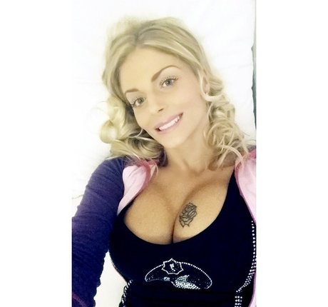 Naakte gelekte OnlyFans-foto van Francesca Cipriani