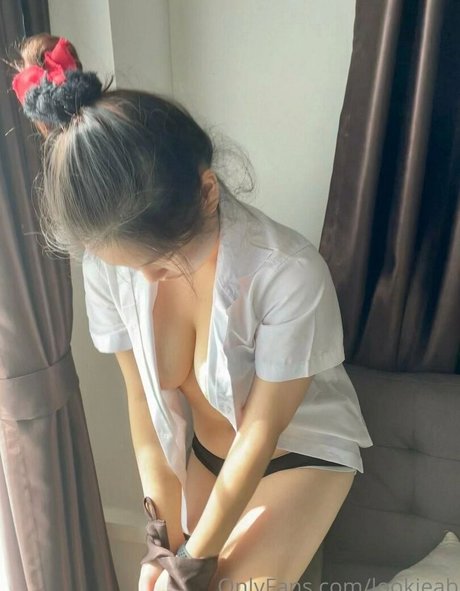 Naakte gelekte OnlyFans-foto van Lookjeab