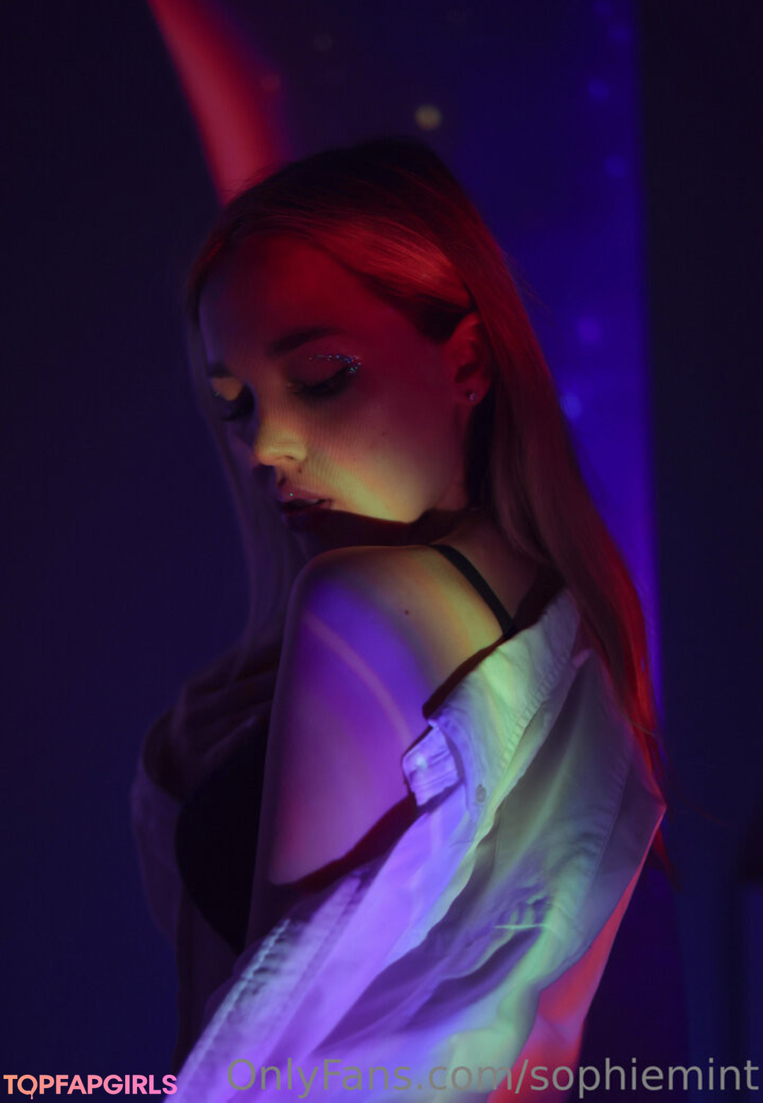 Naakte gelekte OnlyFans-foto van Sophiebbface #27 Naakte gelekte OnlyFans-foto van Sophiebbface #27