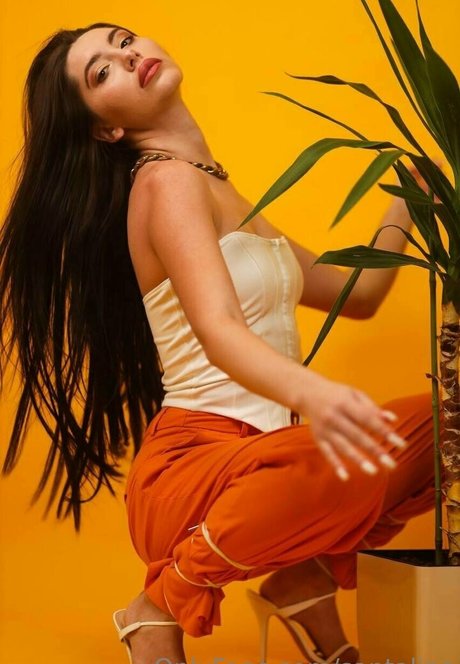 Naakte gelekte OnlyFans-foto van Santalips