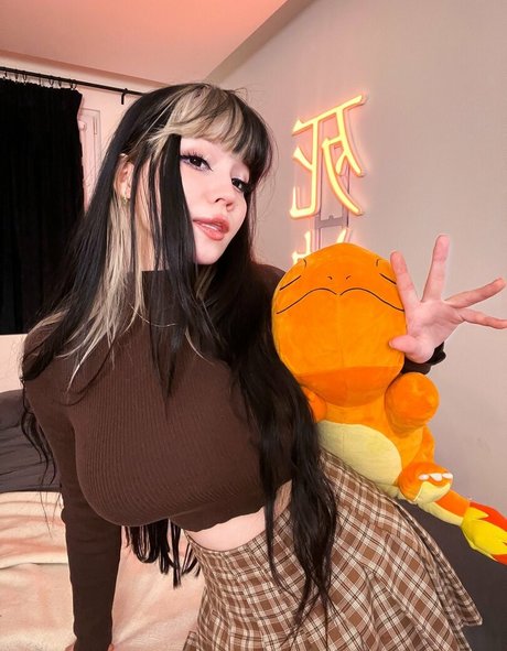 Shini Waifu