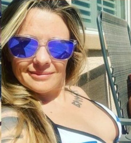 Naakte gelekte OnlyFans-foto van Jo Jo Calderwood Ufc