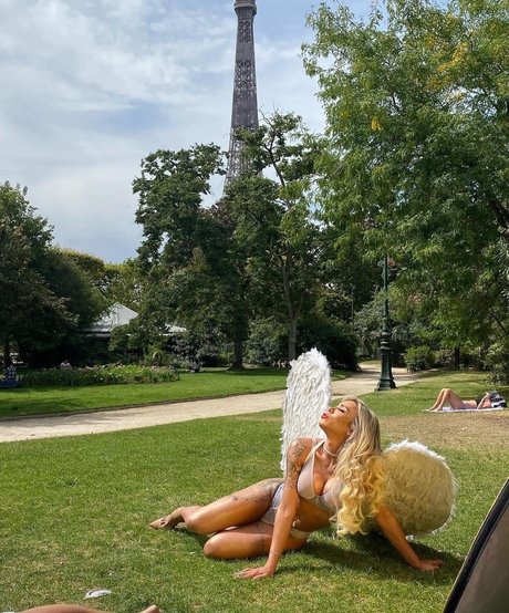 Naakte gelekte OnlyFans-foto van Jesuisbabi