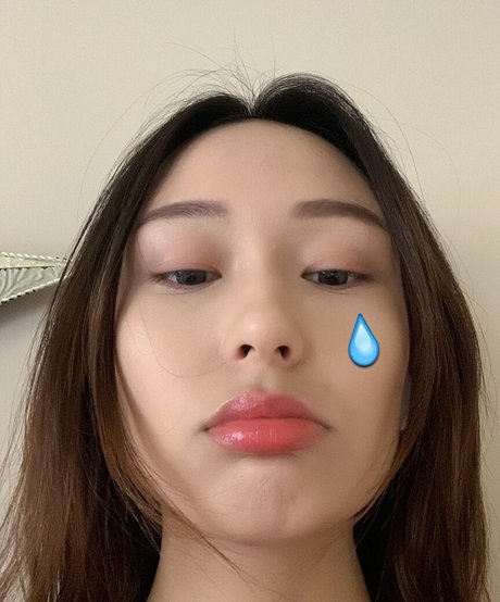 Naakte gelekte OnlyFans-foto van Kangseyo