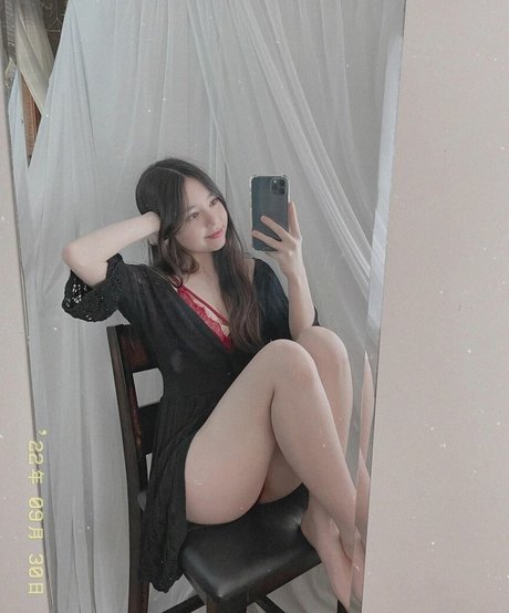 Naakte gelekte OnlyFans-foto van Keilia