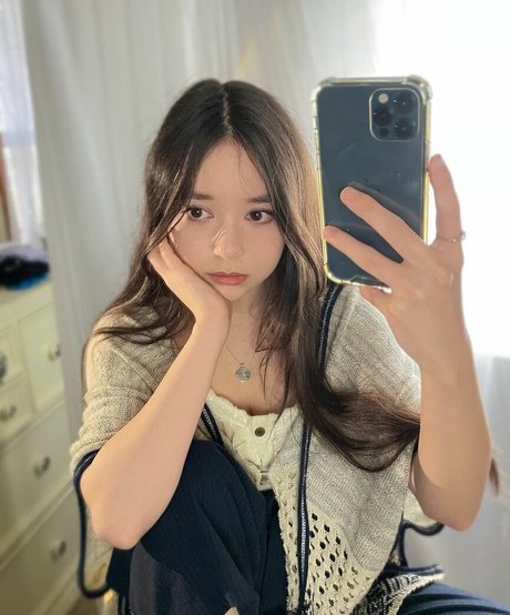 Naakte gelekte OnlyFans-foto van Keilia