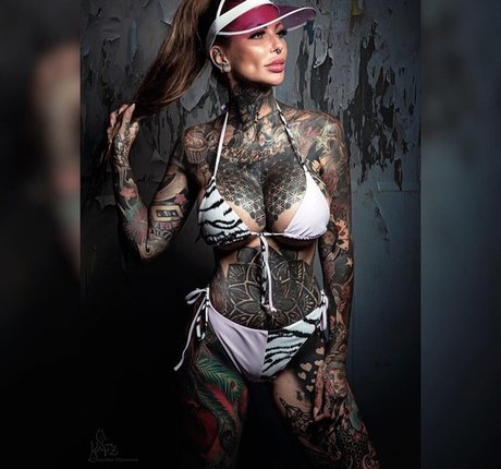 Naakte gelekte OnlyFans-foto van Nicilisches