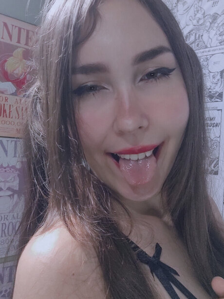 Naakte gelekte OnlyFans-foto van Satella 