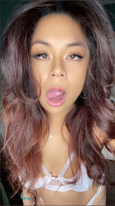 Hellotee