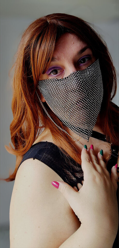 Naakte gelekte OnlyFans-foto van Lady Norah