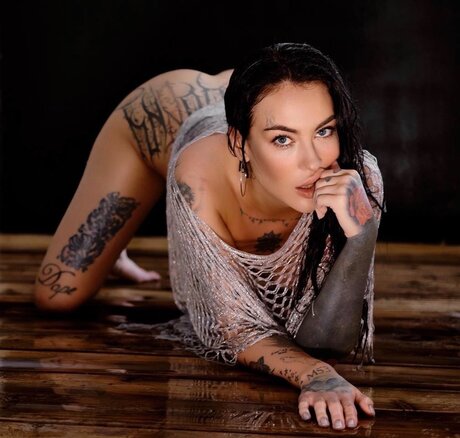 Naakte gelekte OnlyFans-foto van Anastasia Foggy