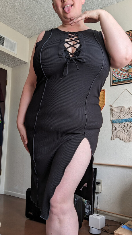 Naakte gelekte OnlyFans-foto van Em