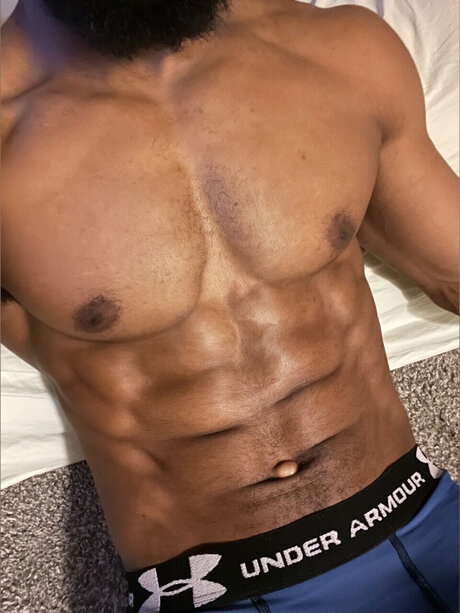 Naakte gelekte OnlyFans-foto van Unleashthejuice