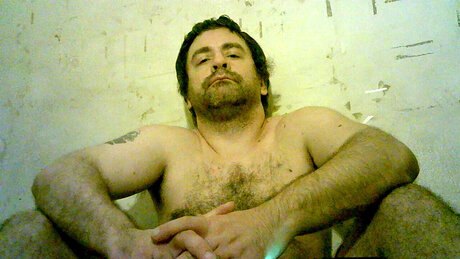 Naakte gelekte OnlyFans-foto van Hairy Man Hot Creator