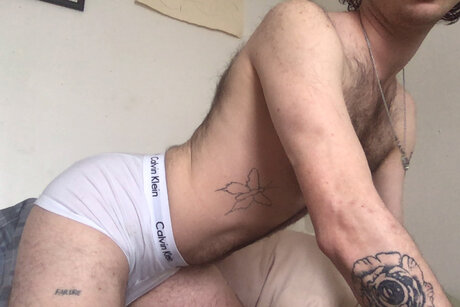 Naakte gelekte OnlyFans-foto van Tensiontamer