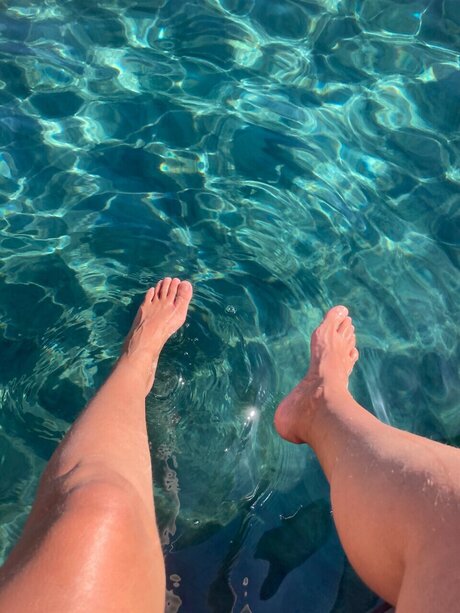 Naakte gelekte OnlyFans-foto van Ilovemyfeetwi