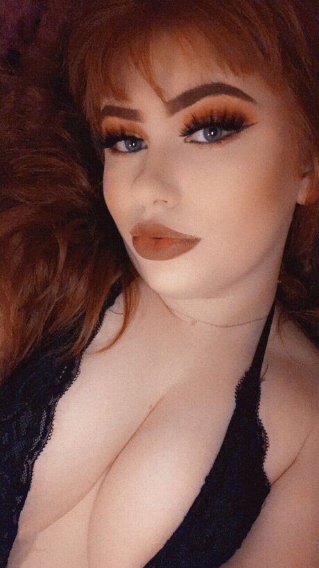 Naakte gelekte OnlyFans-foto van Ash