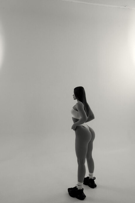 Naakte gelekte OnlyFans-foto van Alicia