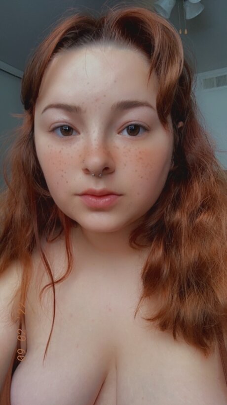 Naakte gelekte OnlyFans-foto van  Marina Sheher  