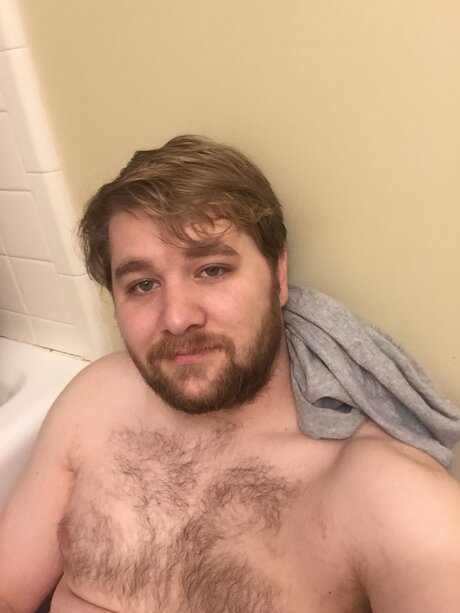 Naakte gelekte OnlyFans-foto van Ishmael