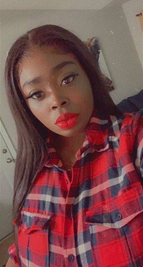Naakte gelekte OnlyFans-foto van Chocbeau