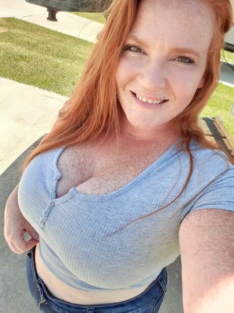 Naakte gelekte OnlyFans-foto van Strawberry Shortcake