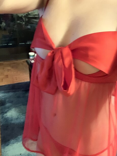 Naakte gelekte OnlyFans-foto van Mischievous