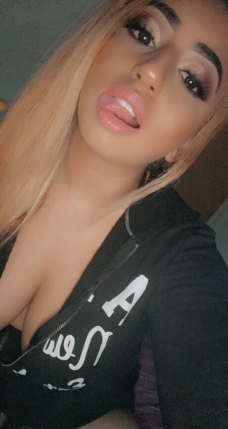 Naakte gelekte OnlyFans-foto van Dulce