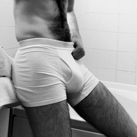 Naakte gelekte OnlyFans-foto van Joyryde