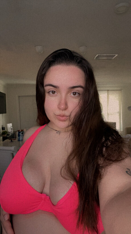 Naakte gelekte OnlyFans-foto van Angel 