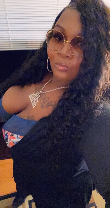 Naakte gelekte OnlyFans-foto van Thickgoddess